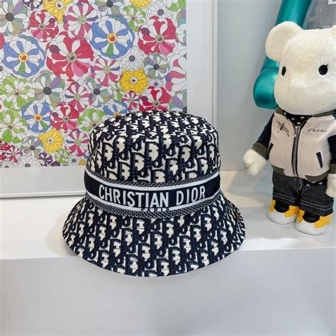 gorro de christian dior|Sombreros y gorras de Christian Dior para mujer .